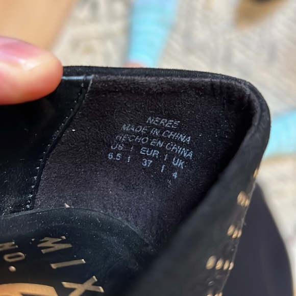 Mix No 9 Women’s black platform heels with small studs, size 6.5 - Picture 9 of 9